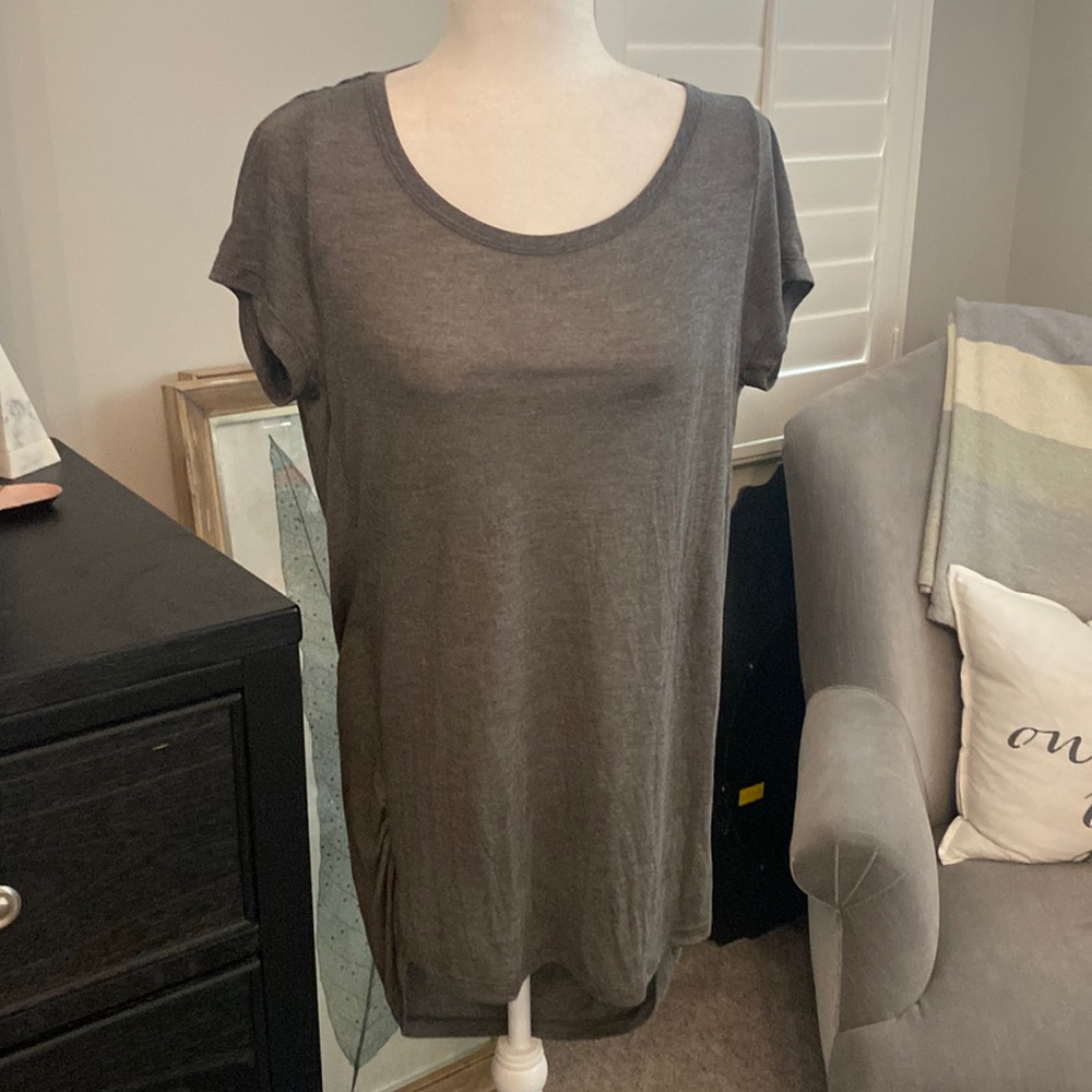 NWT Evereve Tissue Drape Back Tunic Tee Sz M
